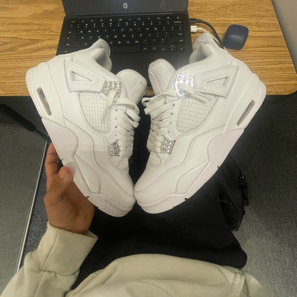 Jordan 4 pure moneys